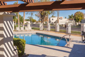 Cozy House Pool Spa Tennis & Pickleball Courts